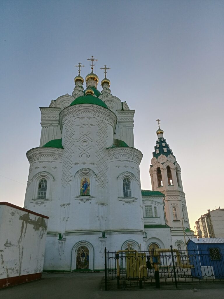 Современный облик. Вид с востока. Фото Марии Буклаевой, июль 2025 года